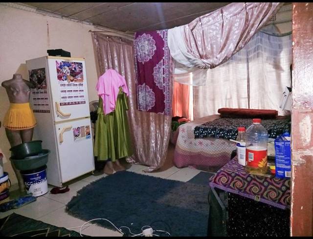 6 BEDROOM HOUSE FOR SALE IN VEREENIGING CENTRAL